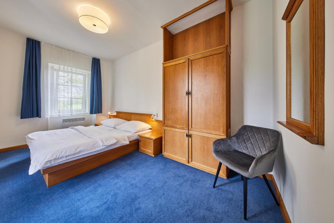 Rudník Hotel Auri מראה חיצוני תמונה