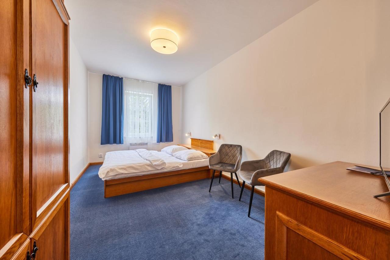 Rudník Hotel Auri מראה חיצוני תמונה
