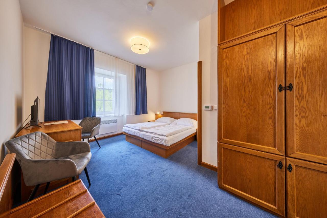 Rudník Hotel Auri מראה חיצוני תמונה